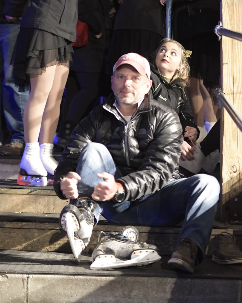 2017-12-01 Tree lighting GR 1099